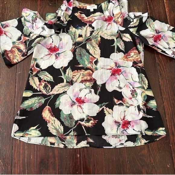 Umgee Boho Lightweight Tropical Floral Cold Shoulder Blouse Top - Picture 4 of 7